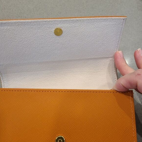 TORY BURCH Crossgrain Sunglass Case - Picture 4 of 5